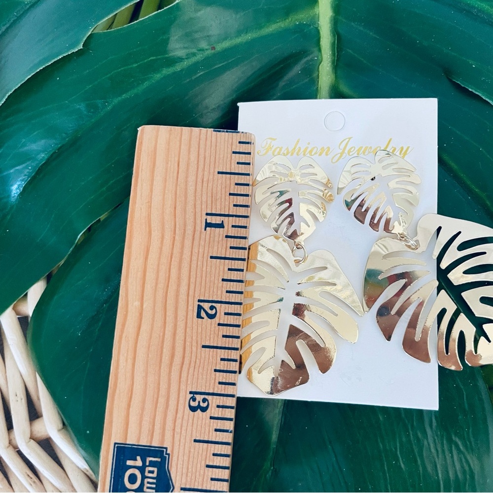 Tropical palm leaf earrings and leaf necklace vacation set in gold & green NWT - Picture 11 of 16